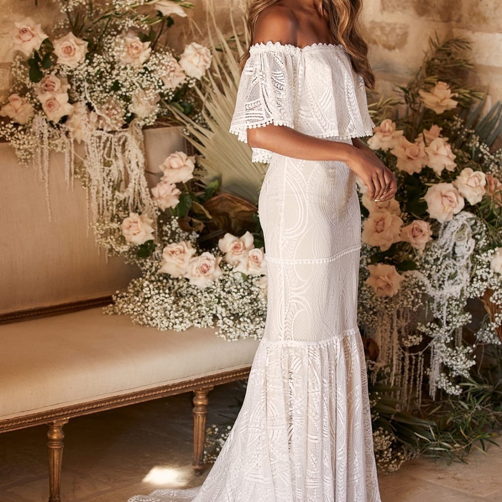 Lulu’s - Engagement/Bridal White Lace Dress NWT